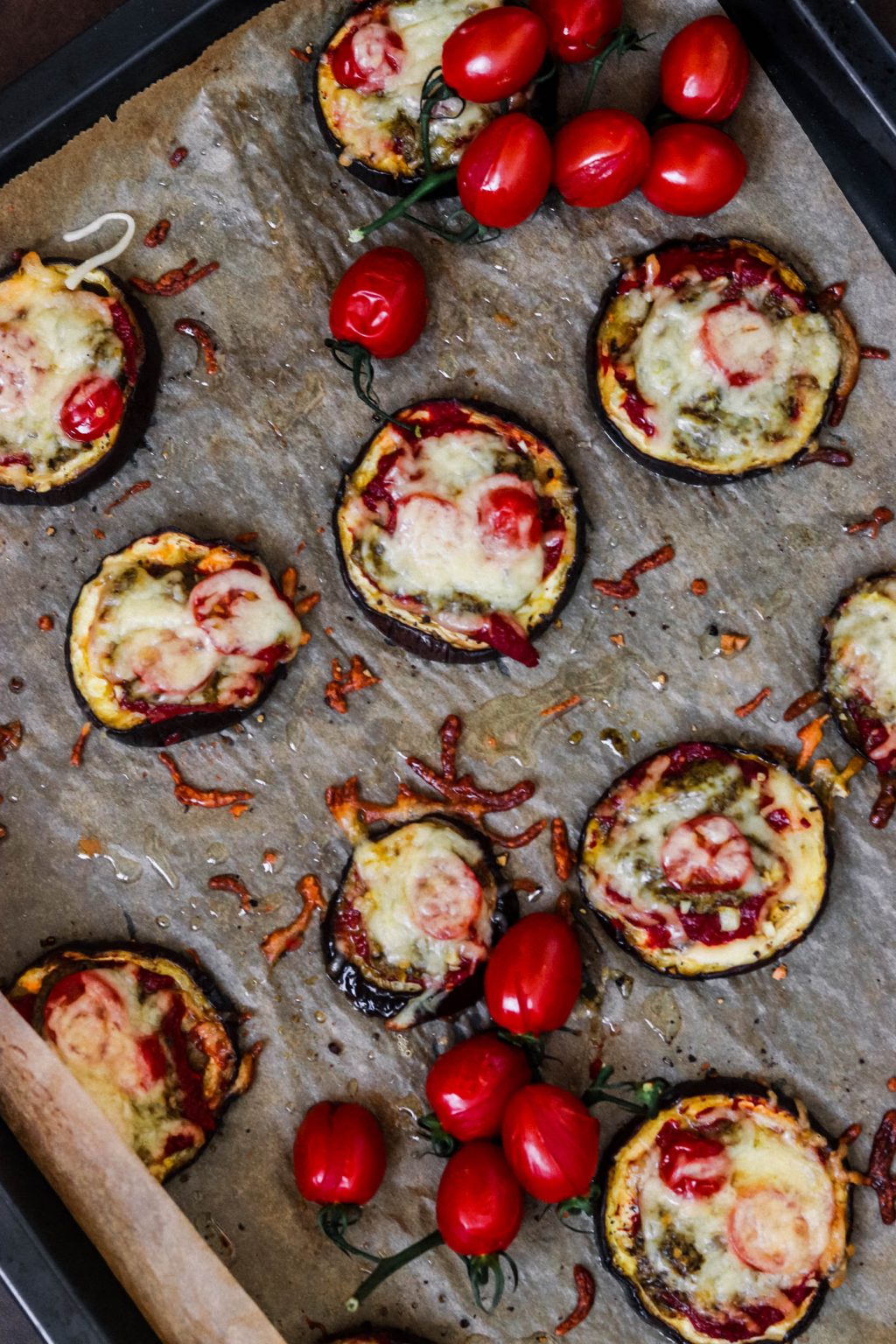 vähähiilihydraattinen munakoisopizza ohje