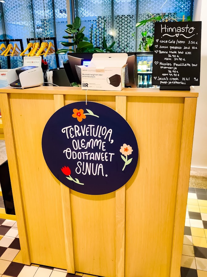Hotellivinkit Helsinki Tripla aamupala kokemuksia
