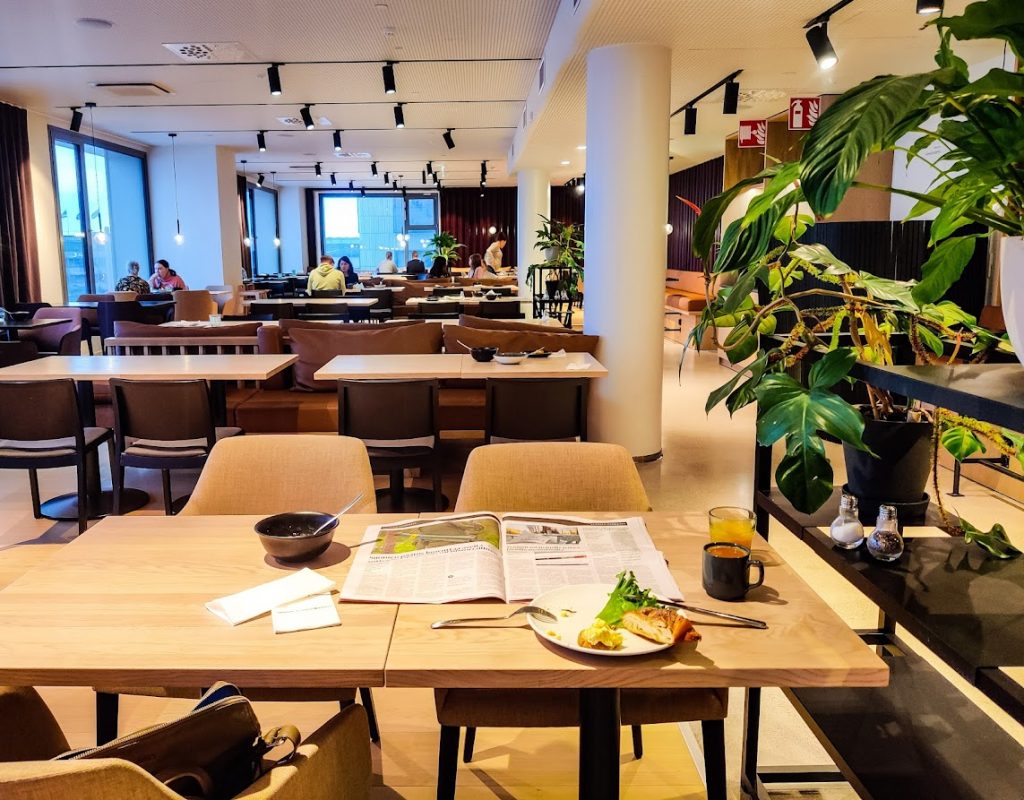 Hotellivinkit Helsinki Tripla aamiainen kokemuksia