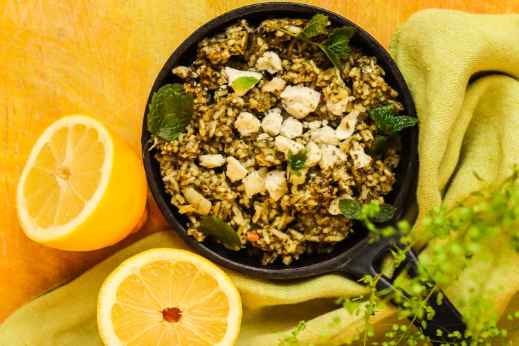 kreikkalainen pinaattiriisi spanakorizo