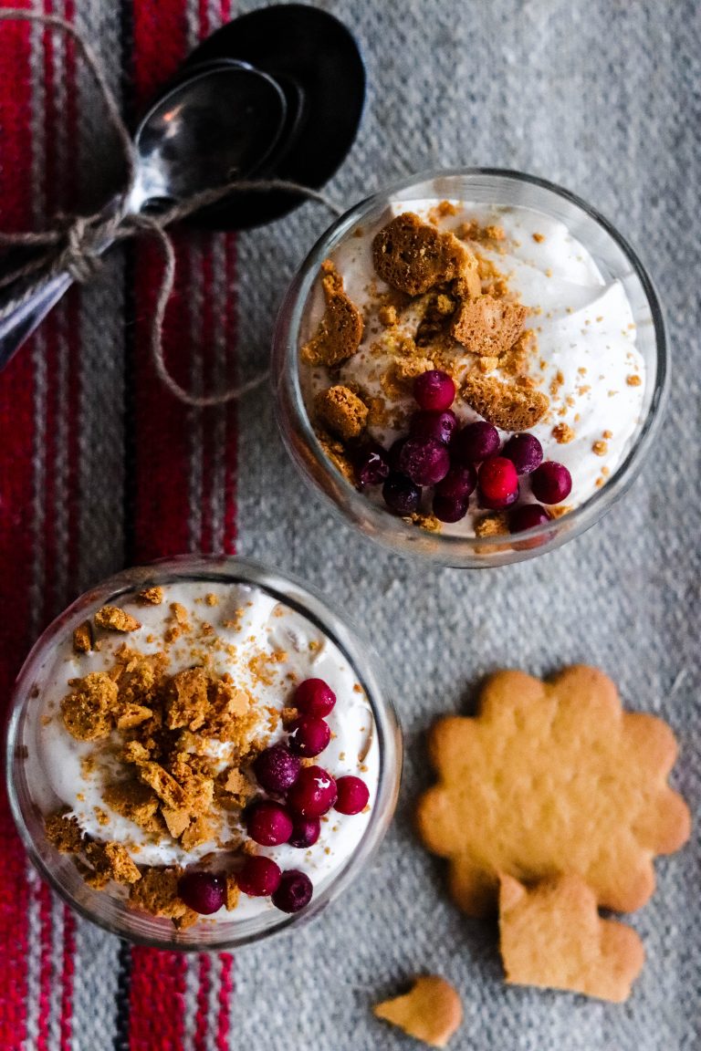 Kahden raaka-aineen biscoff mousse ohje