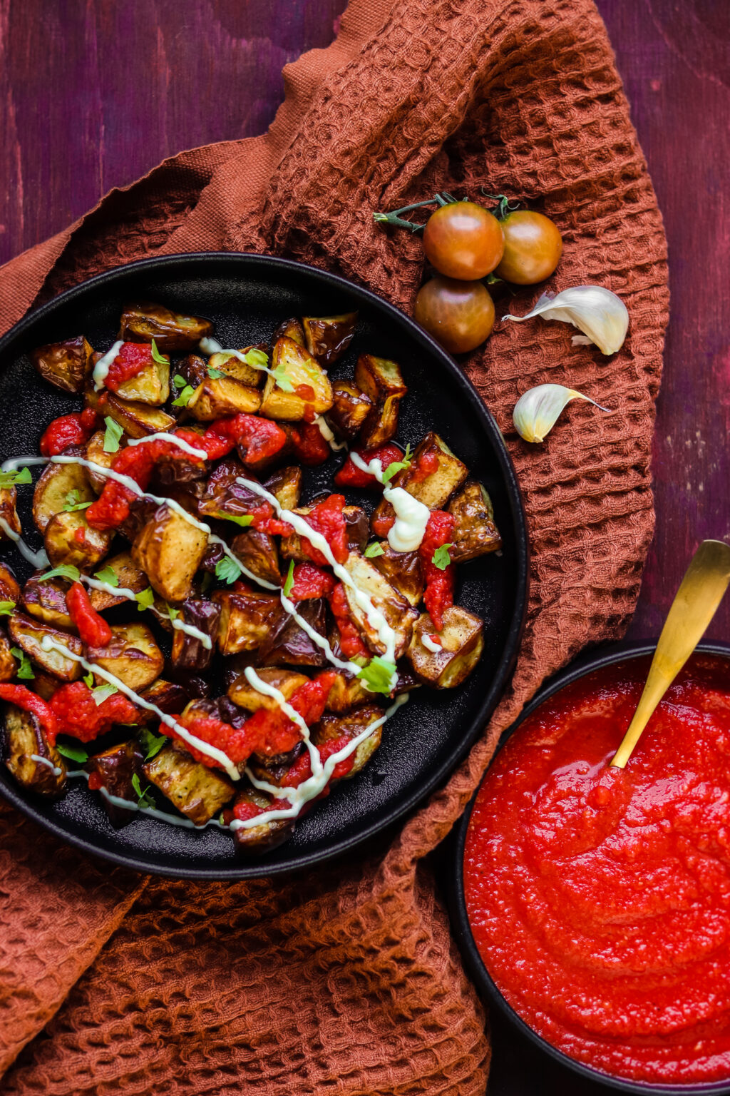 rapeat patatas bravas -perunat
