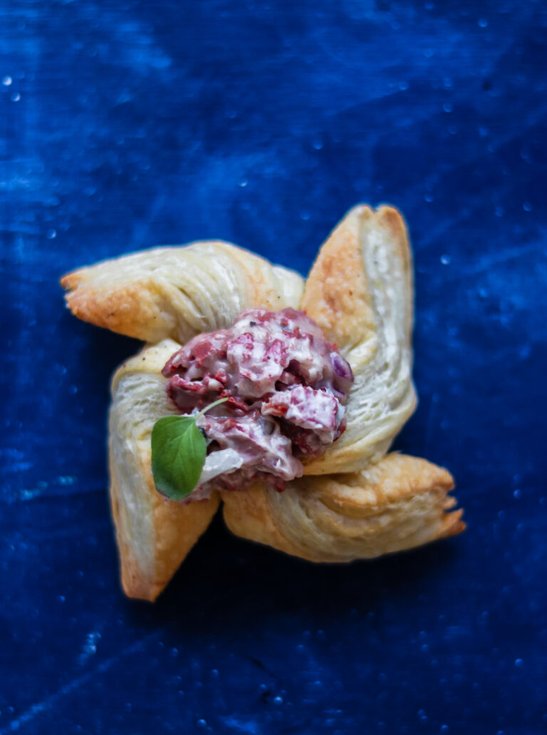 Vegaaninen ja suolainen joulutorttu